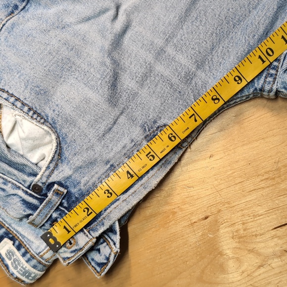 Express 4 Button Fly Precision Fit Jeans Sz5/6L Faded Light Wash Mid-rise - Picture 12 of 14